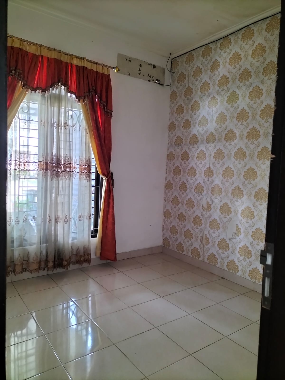 Rumah Dijual di Cluster Simprug Garden Jababeka Cikarang